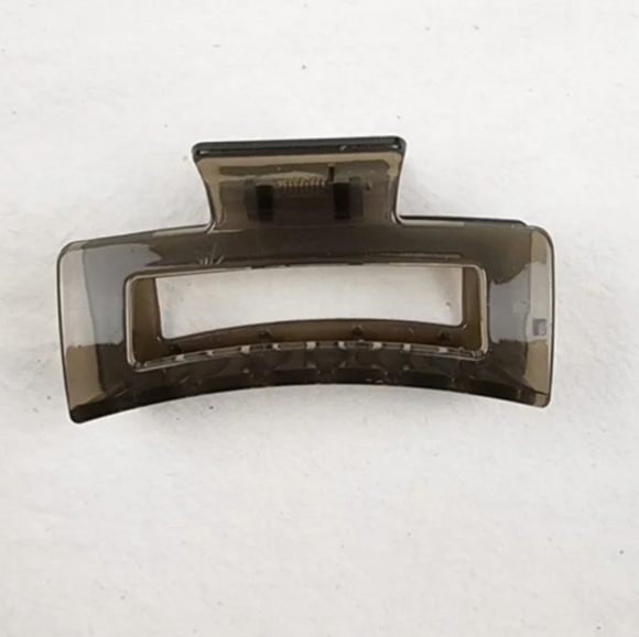 Claw Clip Hair Accessories - Picture 3 of 3